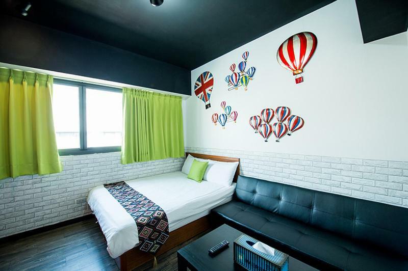 Ferienwohnung 一中街星辰 Taichung Exterior foto