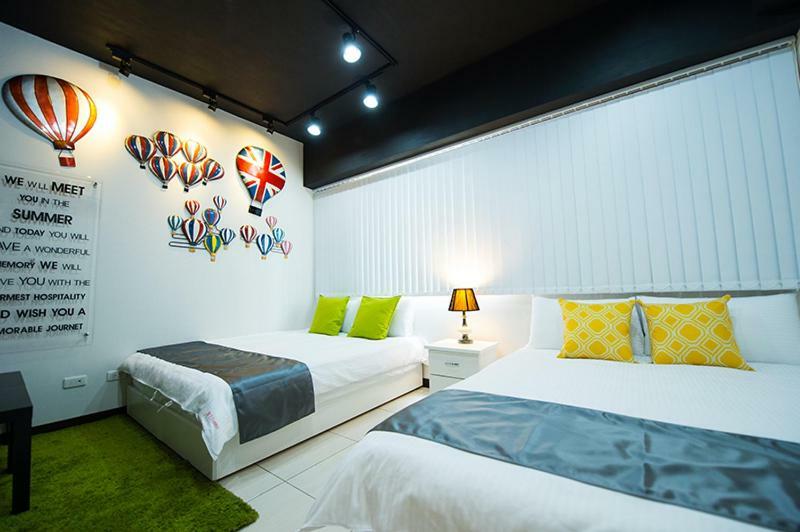 Ferienwohnung 一中街星辰 Taichung Exterior foto