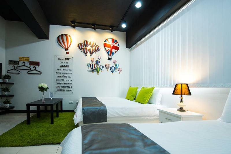 Ferienwohnung 一中街星辰 Taichung Exterior foto